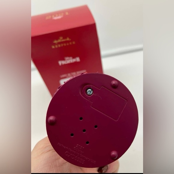 Disney Frozen II - Lost in the Woods - Kristoff Ornament - Picture 4 of 9